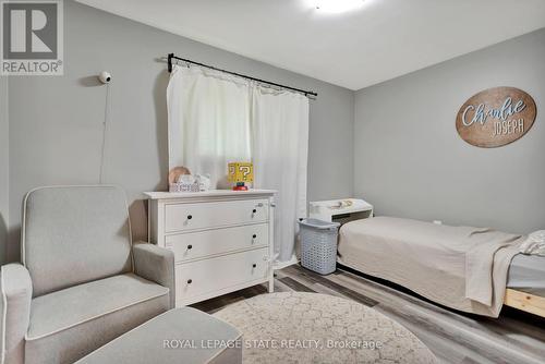 584 East 27Th Street, Hamilton, ON - Indoor Photo Showing Bedroom