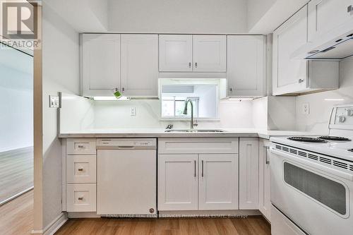 609 - 115 Bonis Avenue, Toronto, ON - Indoor Photo Showing Kitchen