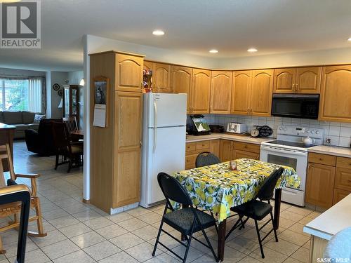 324 5Th Street N, Nipawin, SK - Indoor Photo Showing Kitchen