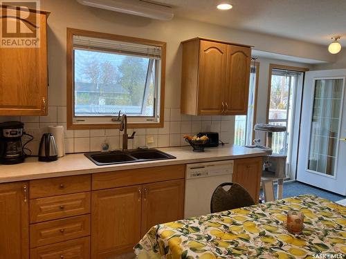 324 5Th Street N, Nipawin, SK - Indoor Photo Showing Kitchen With Double Sink