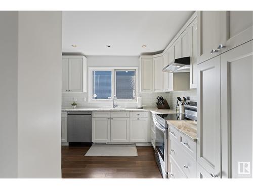 4347 147 St Nw, Edmonton, AB - Indoor Photo Showing Kitchen With Upgraded Kitchen