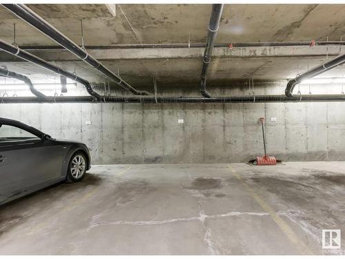 #201 10227 115 St Nw, Edmonton, AB - Indoor Photo Showing Garage