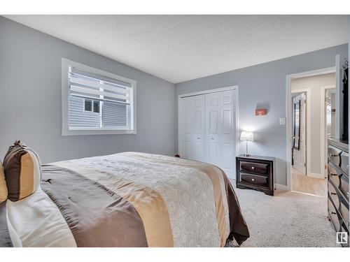 4624 13 Av Nw, Edmonton, AB - Indoor Photo Showing Bedroom