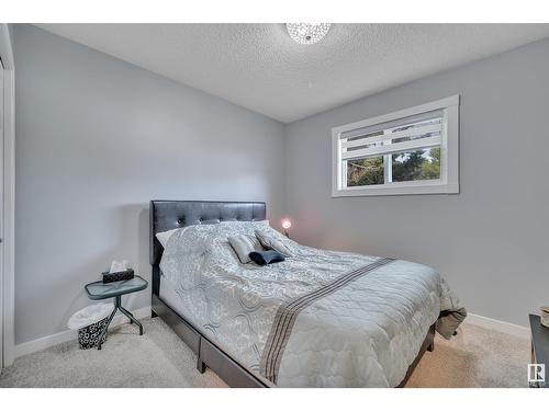 4624 13 Av Nw, Edmonton, AB - Indoor Photo Showing Bedroom