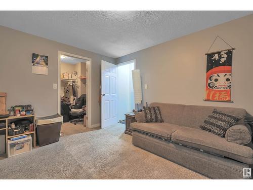 4624 13 Av Nw, Edmonton, AB - Indoor Photo Showing Living Room