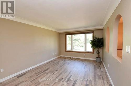 1648 Hwy 56, Hamilton, ON - Indoor Photo Showing Other Room