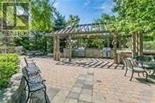 2609 - 100 Upper Madison Avenue, Toronto, ON - Outdoor