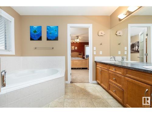 16532 61 St Nw, Edmonton, AB - Indoor Photo Showing Bathroom