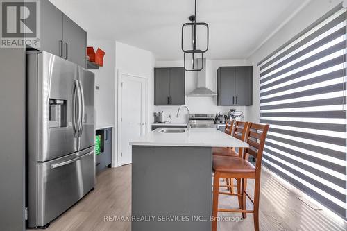 88 Poole Crescent, Middlesex Centre, ON - Indoor Photo Showing Kitchen