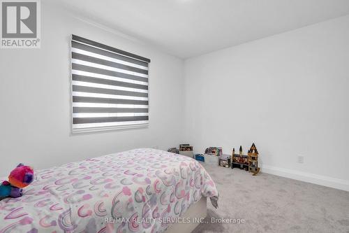 88 Poole Crescent, Middlesex Centre, ON - Indoor Photo Showing Bedroom