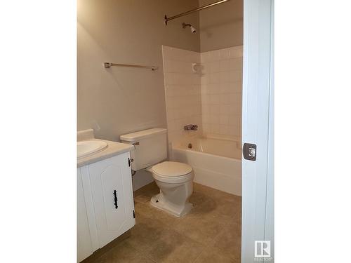 #306 14916 26 St Nw, Edmonton, AB - Indoor Photo Showing Bathroom