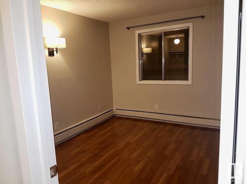 #306 14916 26 St Nw, Edmonton, AB - Indoor Photo Showing Other Room