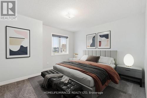 811 Green Street, Innisfil, ON - Indoor Photo Showing Bedroom