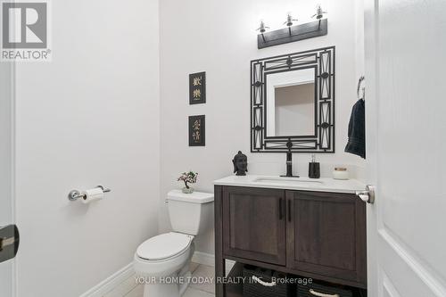 9 Rennie Street, Halton Hills, ON - Indoor Photo Showing Bathroom