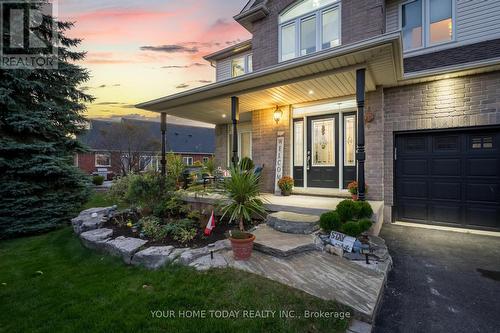 9 Rennie Street, Halton Hills, ON - Outdoor