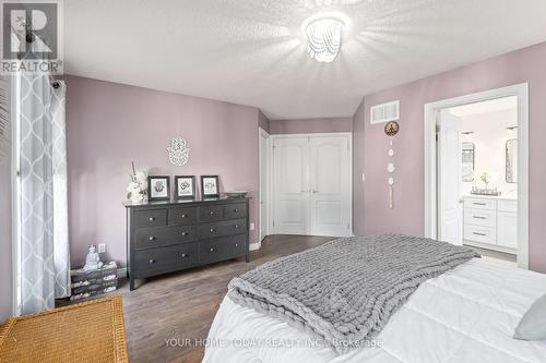 9 Rennie Street, Halton Hills, ON - Indoor Photo Showing Bedroom