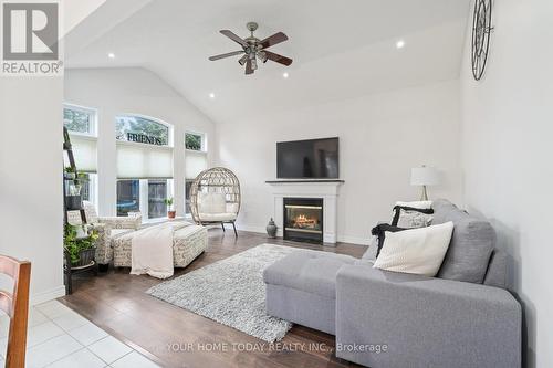 9 Rennie Street, Halton Hills, ON - Indoor Photo Showing Living Room With Fireplace