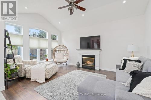 9 Rennie Street, Halton Hills, ON - Indoor Photo Showing Living Room With Fireplace