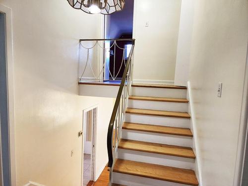 Staircase - 199 Av. Norwood, Pointe-Claire, QC - Indoor Photo Showing Other Room