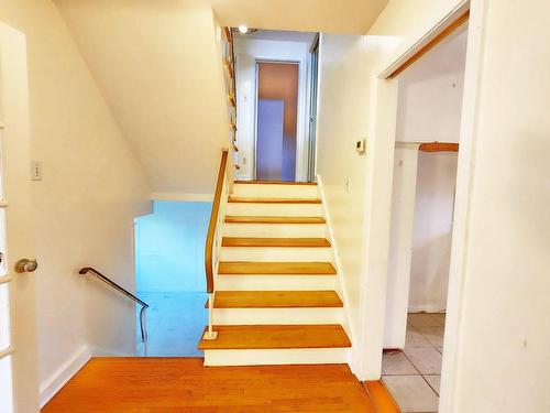 Escalier - 199 Av. Norwood, Pointe-Claire, QC - Indoor Photo Showing Other Room