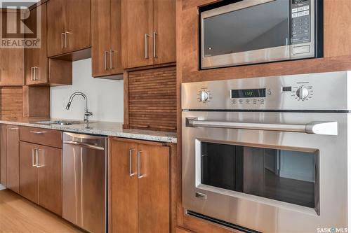 802 2300 Broad Street, Regina, SK - Indoor Photo Showing Kitchen