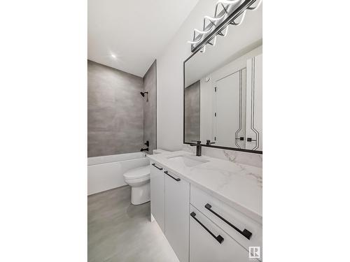 8377 Mayday Link Li Sw, Edmonton, AB - Indoor Photo Showing Bathroom