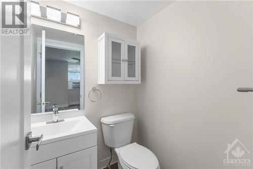 2020 Jasmine Crescent Unit#410, Ottawa, ON - Indoor Photo Showing Bathroom