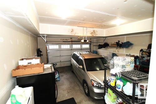 17939 59 St Nw Nw, Edmonton, AB - Indoor Photo Showing Garage