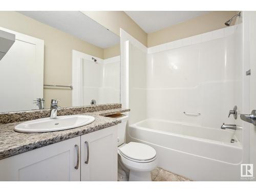 #55 1391 Starling Dr Nw, Edmonton, AB - Indoor Photo Showing Bathroom