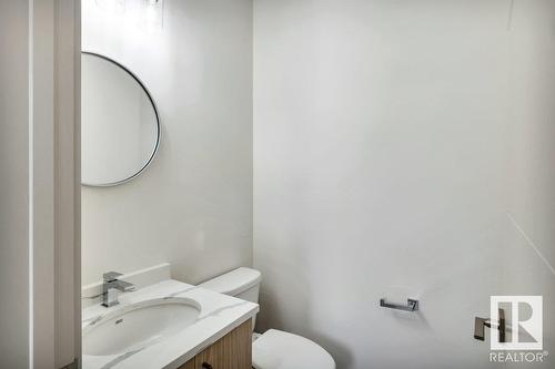 11442 70 St Nw, Edmonton, AB - Indoor Photo Showing Bathroom