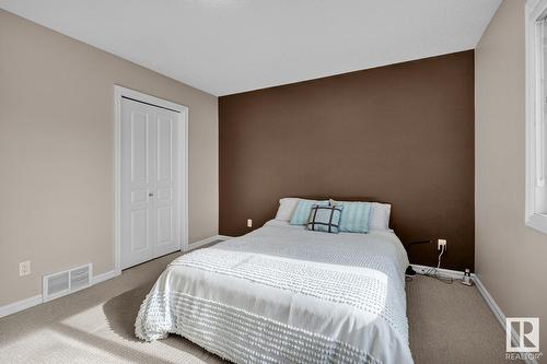 7719 7A Av Sw, Edmonton, AB - Indoor Photo Showing Bedroom