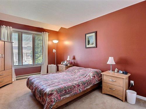 Master bedroom - 360  - 364 Rue St-Henri, La Prairie, QC - Indoor Photo Showing Bedroom