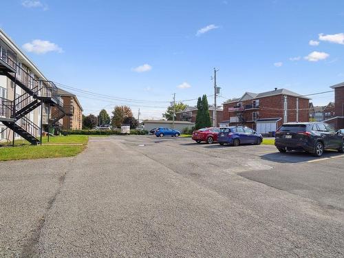 Parking - 360  - 364 Rue St-Henri, La Prairie, QC - Outdoor