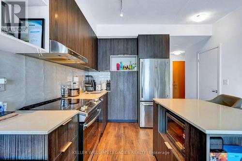 1718 - 2520 Eglinton Avenue W, Mississauga, ON - Indoor Photo Showing Kitchen