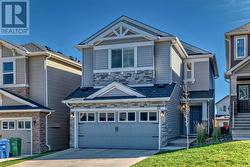 48 Nolanhurst Crescent NW  Calgary, AB T3R 0Z3