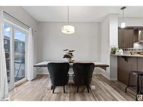 3017 Checknita Wy Sw, Edmonton, AB - Indoor Photo Showing Dining Room