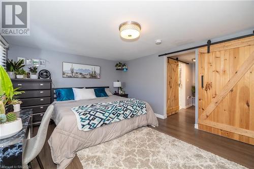 470 15Th Street W, Owen Sound, ON - Indoor Photo Showing Bedroom