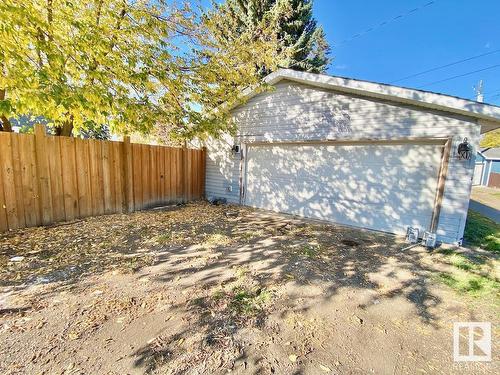 9215 153 St Nw, Edmonton, AB - Outdoor