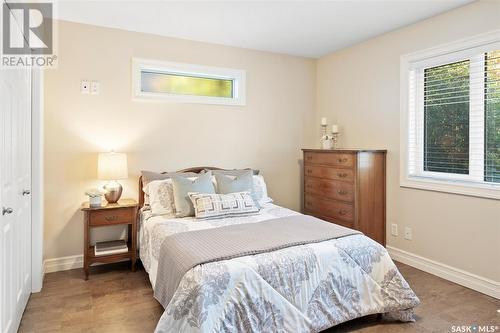 418 Bate Crescent, Saskatoon, SK - Indoor Photo Showing Bedroom