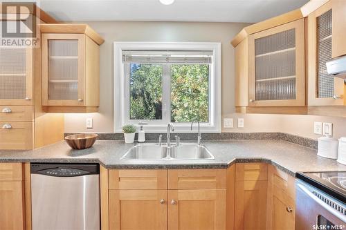 418 Bate Crescent, Saskatoon, SK - Indoor Photo Showing Kitchen With Double Sink