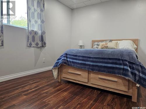 208 2Nd Street E, Frontier, SK - Indoor Photo Showing Bedroom