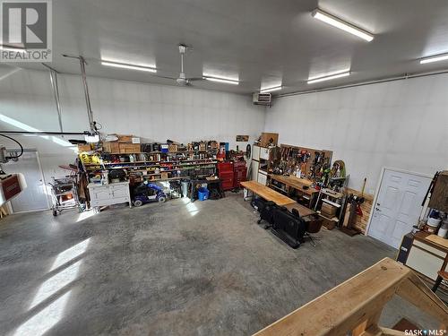 208 2Nd Street E, Frontier, SK - Indoor Photo Showing Garage