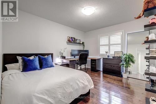 25 Silk Oak Court, Vaughan, ON - Indoor Photo Showing Bedroom