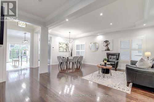 25 Silk Oak Court, Vaughan, ON - Indoor Photo Showing Living Room