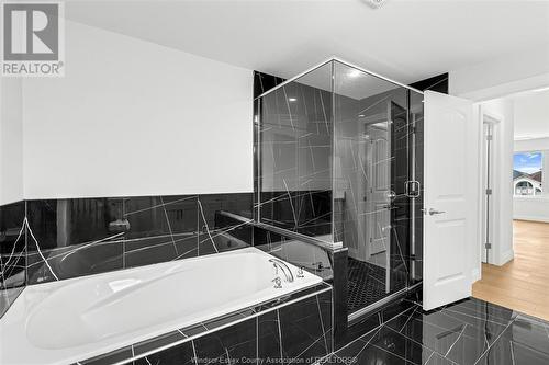 105 Bonnett Road, Amherstburg, ON - Indoor Photo Showing Bathroom