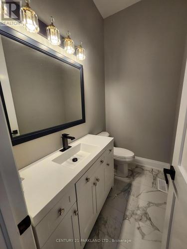 13 Stanley Avenue, Oro-Medonte, ON - Indoor Photo Showing Bathroom