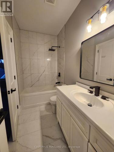 13 Stanley Avenue, Oro-Medonte, ON - Indoor Photo Showing Bathroom