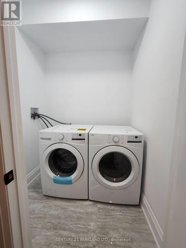 13 Stanley Avenue, Oro-Medonte, ON - Indoor Photo Showing Laundry Room