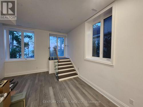 13 Stanley Avenue, Oro-Medonte, ON - Indoor Photo Showing Other Room