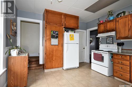 549 19Th Street E, Prince Albert, SK - Indoor Photo Showing Kitchen